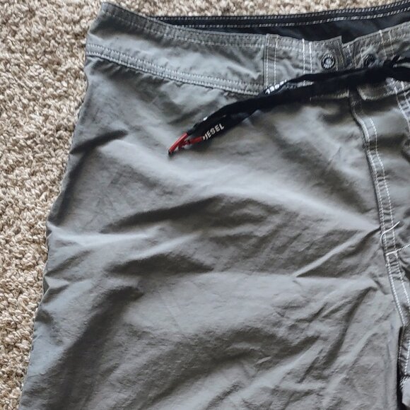 Diesel Grey Shorts Lined Swimwear Swim Trunks Only the Brave Mohawk Guy (Large) - Picture 2 of 16